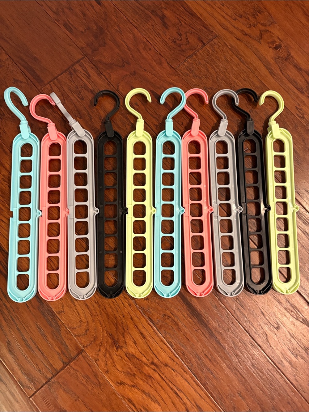 Multi-Pack Space-Saving Closet Hangers in Pastel & Neutral Mix